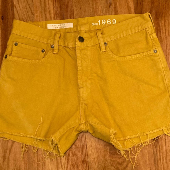 Gap 1969 Authentic Skinny Shorts‎ Yellow 31W - Picture 2 of 5